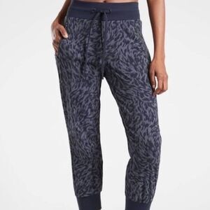 Athleta Trekkie North NWOT Blue Whisker Print Drawstring Joggers Sz‎ 2